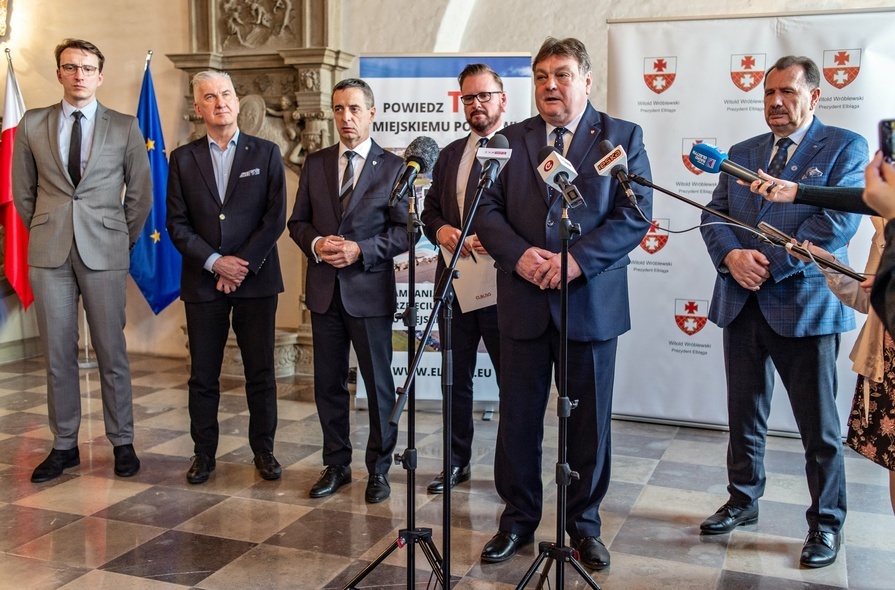 Elbląg, Konferencja prasowa po spotkaniu przedstawicieli Związku Małych Portów Morskich,