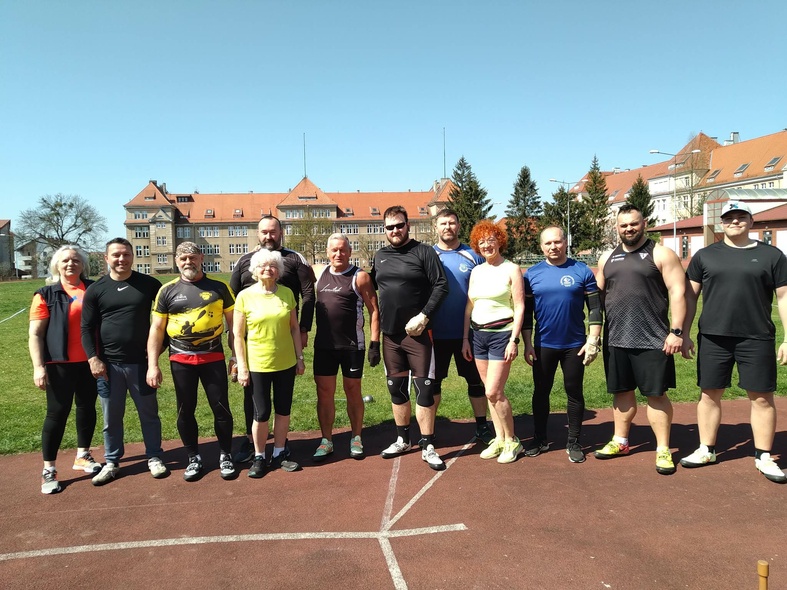 Elbląg, Mastersi rozpoczęli sezon lekkoatletyczny na tartanie