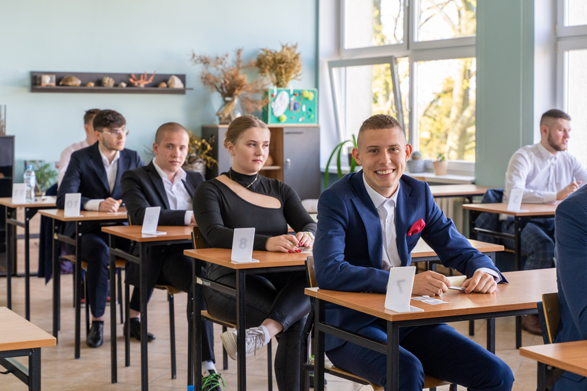 Elbląg, "Kordian" jak najbardziej, "Potop" niekoniecznie. Matury rozpoczęte