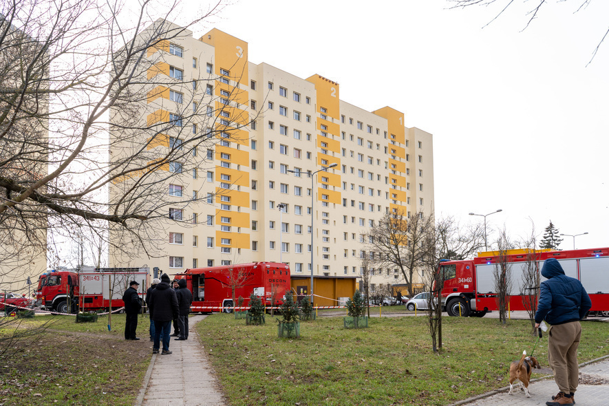 Elbląg, Zdjęcie z ewakuacji mieszkańców w budynku przy ul. Okulickiego,