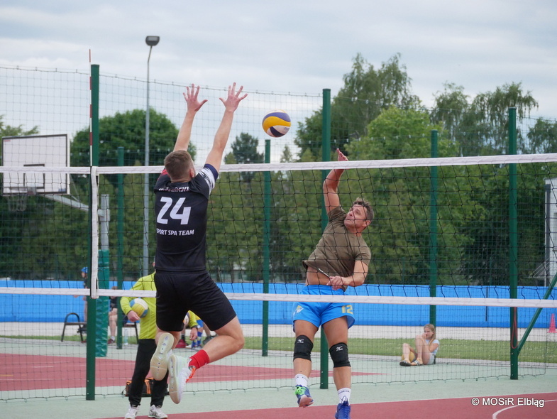 Elbląg, Siatkarski turniej na Kalbarze