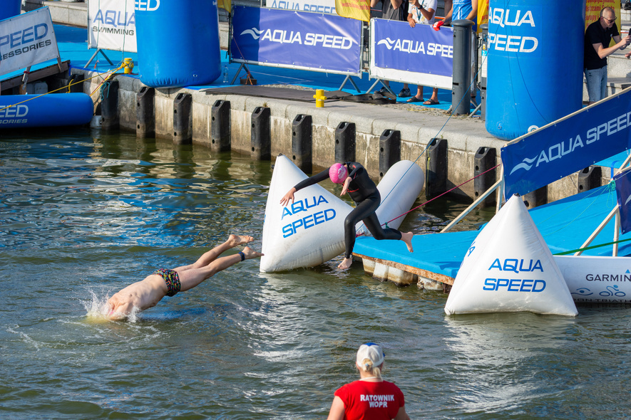 Elbląg, Pływacy rywalizowali w rzece Elbląg Elbląg, Pływacy rywalizowali w rzece Elbląg