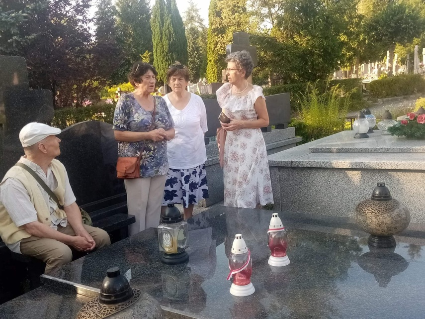 Elbląg, Sylwia Radecka opowiada o swoich rodzicach Annie i Mieczysławie Schreyerach - powstańcach warszawskich Elbląg, Sylwia Radecka opowiada o swoich rodzicach Annie i Mieczysławie Schreyerach - powstańcach warszawskich