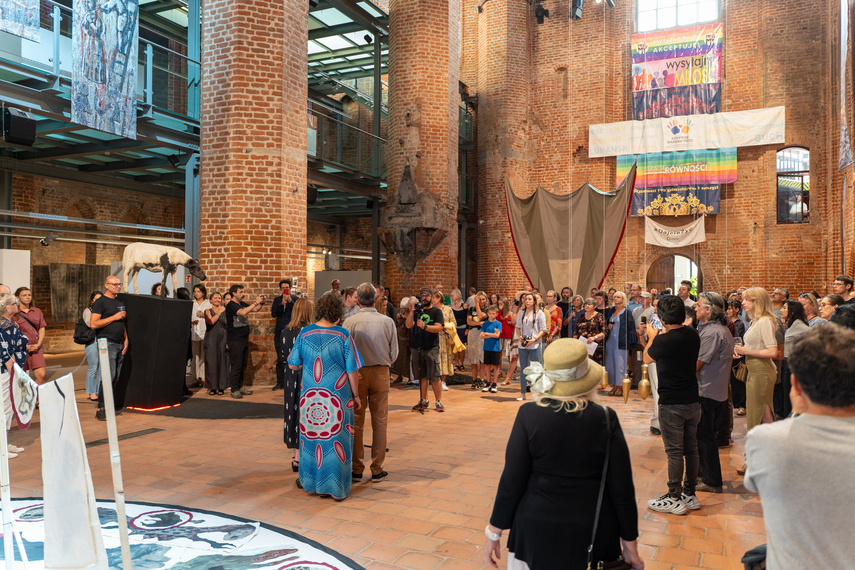 Elbląg, Międzynarodowo w galerii