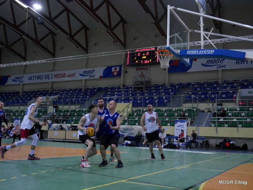 Elbląg, Koszykarska liga trójek