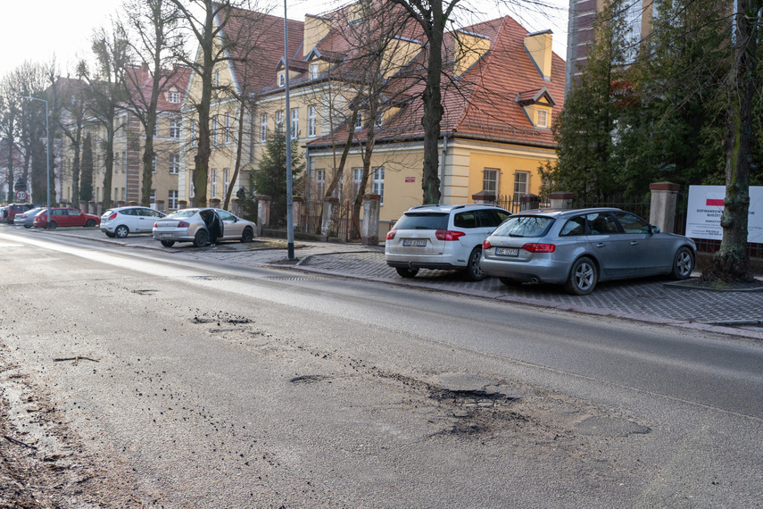 Elbląg, Dziury na ul. Saperów