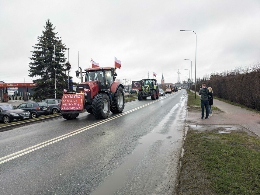 Elbląg, Sytuacja na rondzie przy Węźle Południe, kilkanaście minut po godz. 10