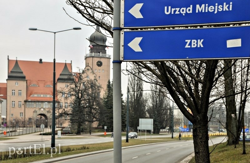 Elbląg, Urzędnicy jako doręczyciele są tańsi