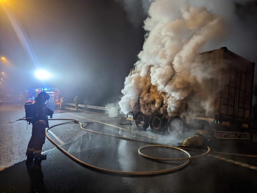 Elbląg, Pożar ciężarówki na S7 Elbląg, Pożar ciężarówki na S7