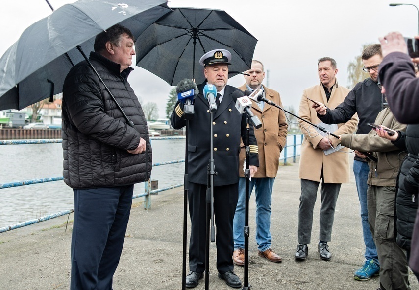 Elbląg, Od lewej Witold Wróblewski i Jerzy Latała,