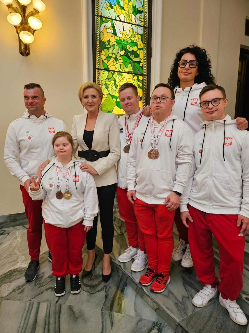 Elbląg, Elbląscy judocy z wizytą w pałacu prezydenckim Elbląg, Elbląscy judocy z wizytą w pałacu prezydenckim