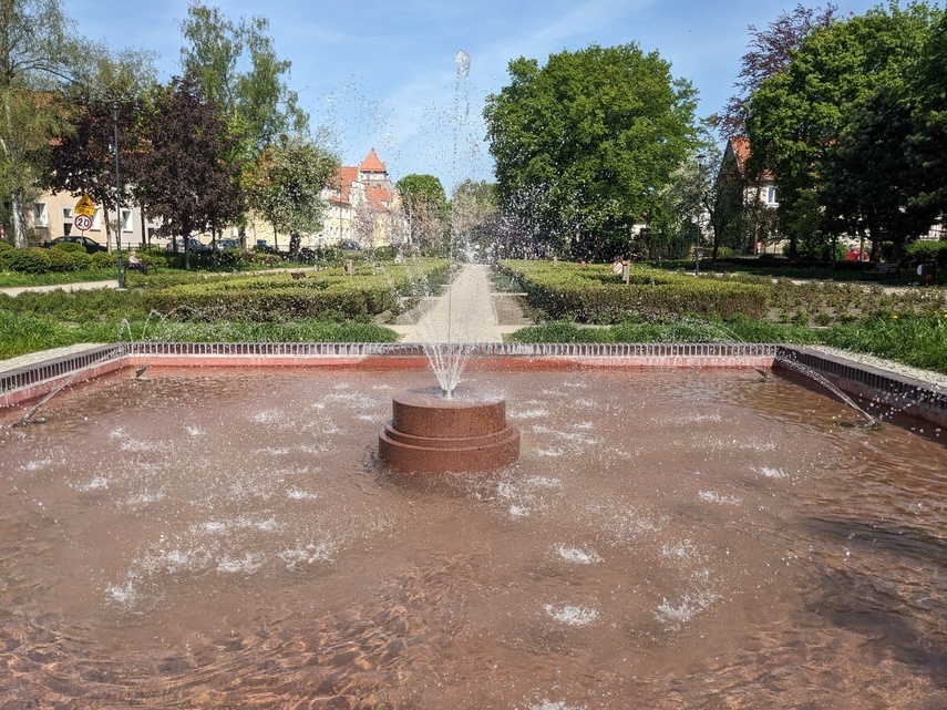 Elbląg, Fontanna w parku Kajki już działa