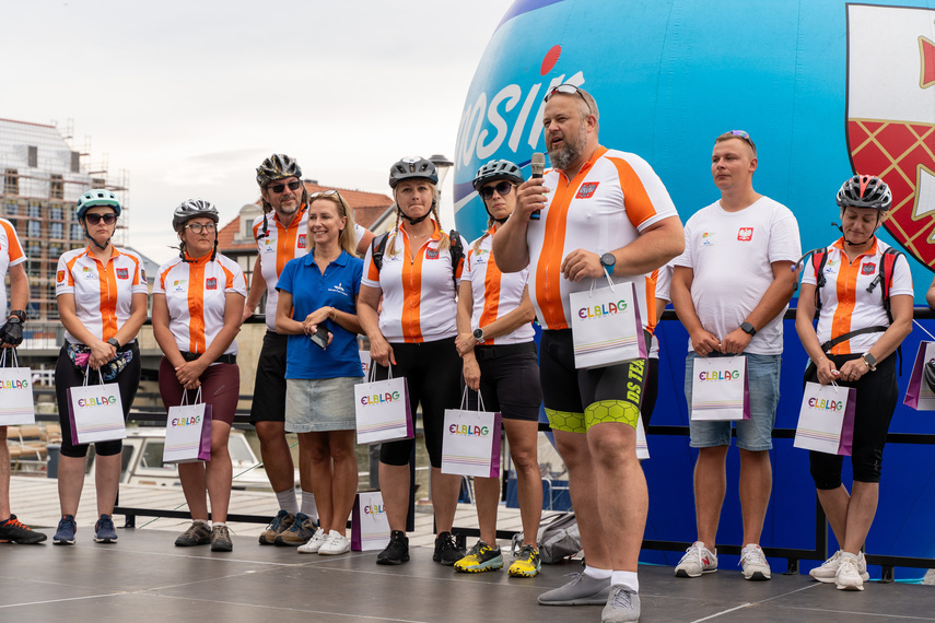 Elbląg, Uczesnticy Onko Tour na mecie w Elblągu