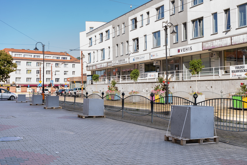 Elbląg, Donice czekają na zieleń