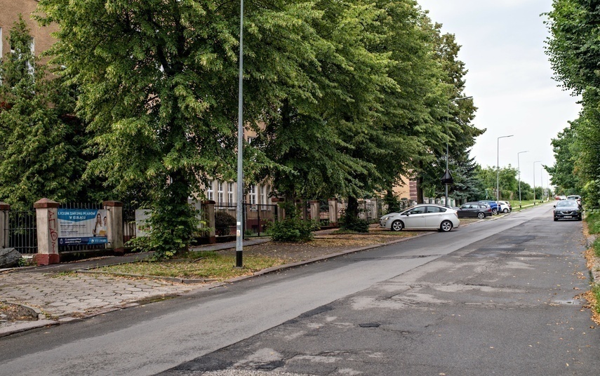 Elbląg, Na gruntowny remont ul. Saperów mieszkańcy poczekają...