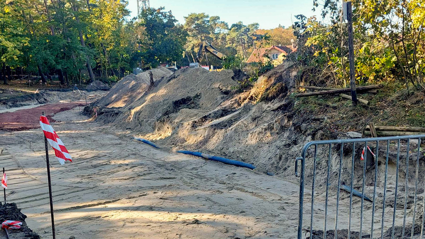 Elbląg, Rozpoczęły się prace przy przebudowie wejść na plażę w Stegnie,