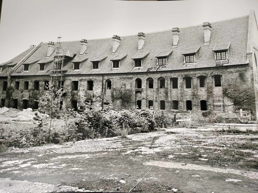 Elbląg, Odbudowa budynku Podzamcza (arch. MAH)