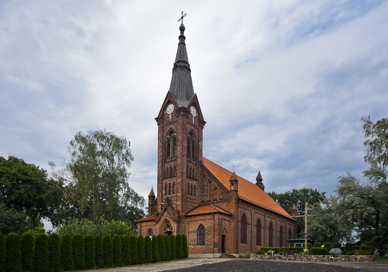 Elbląg, Do kościoła chodzi co piąty