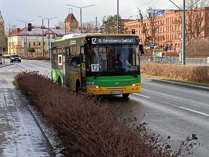 Elbląg, Komunikacyjny raport: tajne przez poufne