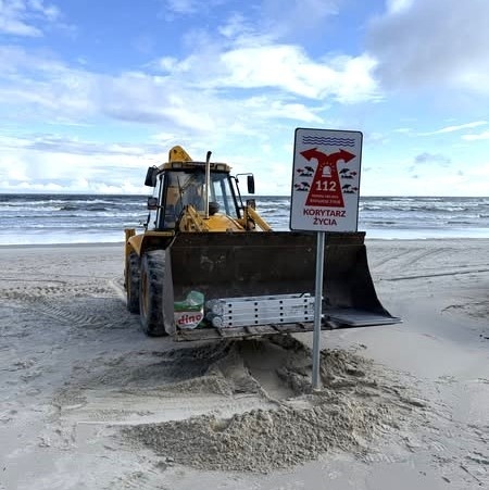 Elbląg, Znaki stanęły na plaży w Jantarze, Elbląg, Znaki stanęły na plaży w Jantarze,