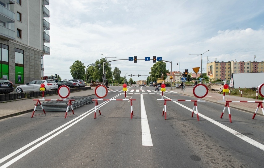 Elbląg, Prace na skrzyżowaniu płk. Dąbka i Piłsudskiego właśnie się rozpoczęły Elbląg, Prace na skrzyżowaniu płk. Dąbka i Piłsudskiego właśnie się rozpoczęły