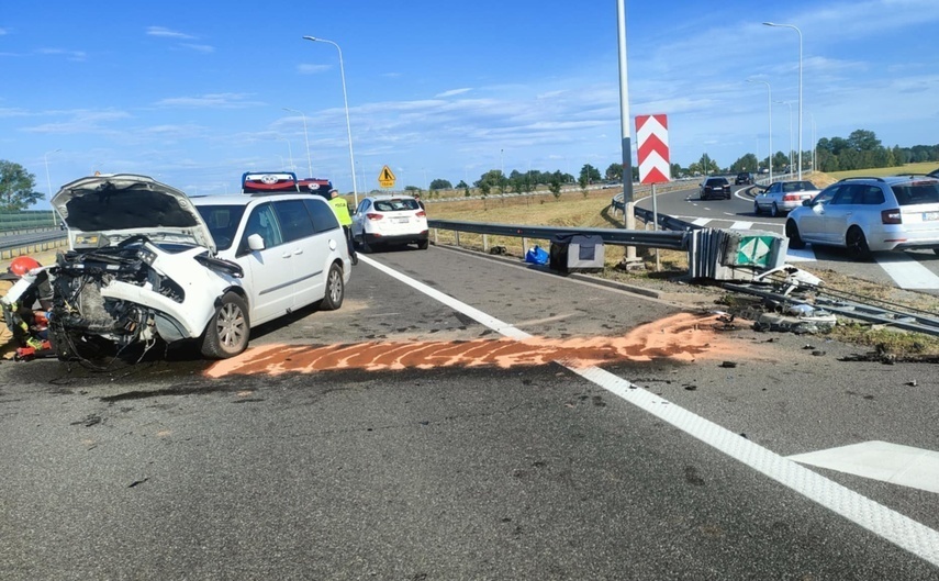 Elbląg, Uderzył w barierki i zablokował S7 Elbląg, Uderzył w barierki i zablokował S7