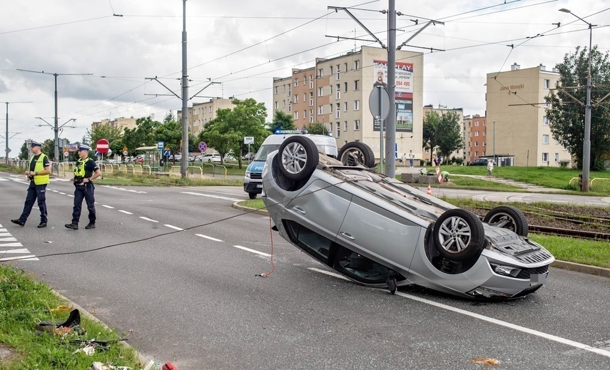 Elbląg, Dachowanie na Dąbka