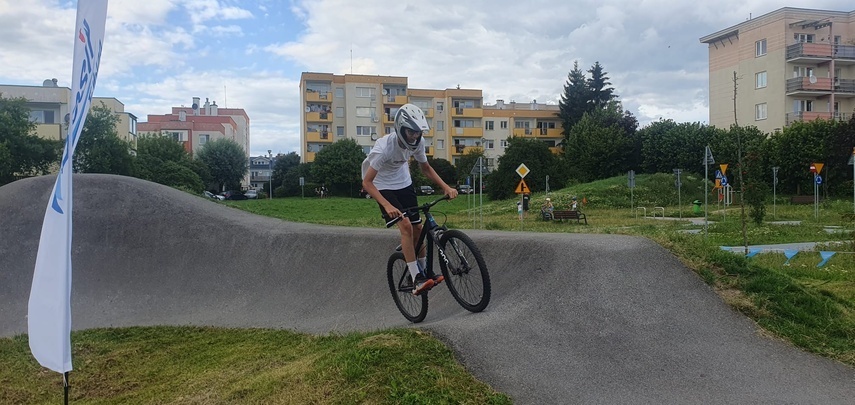 Elbląg, Zawody dla dzieci i młodzieży na pumptracku nad Jarem Elbląg, Zawody dla dzieci i młodzieży na pumptracku nad Jarem