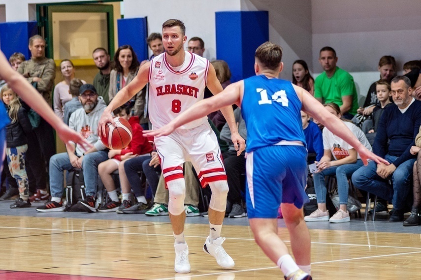 Elbląg, Czterech nowych rywali Elbasketu