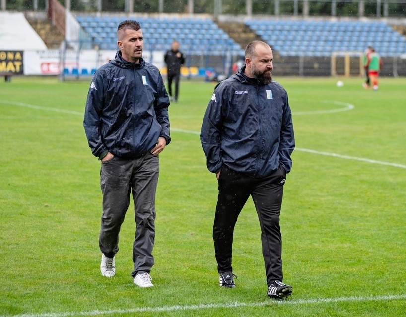 Elbląg, Damian Jarzembowski (z lewej) o meczu z rezerwami Jagiellonii Białystok Elbląg, Damian Jarzembowski (z lewej) o meczu z rezerwami Jagiellonii Białystok