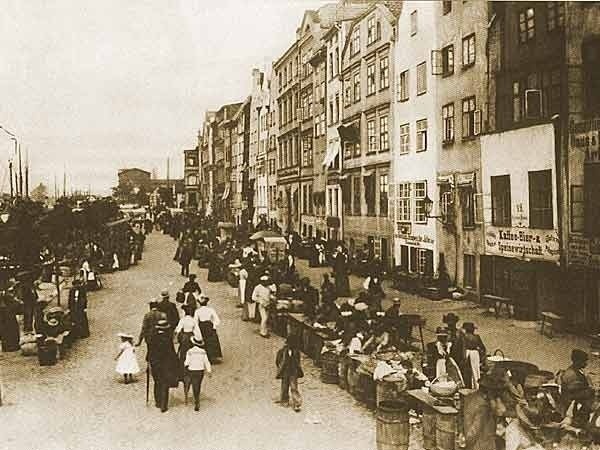 Elbląg, Dawno temu w Elblągu... Miasto odwiedził demaskator spirytystów