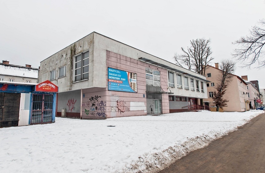 Elbląg, Budynek już dłuższy czas stoi pusty,
