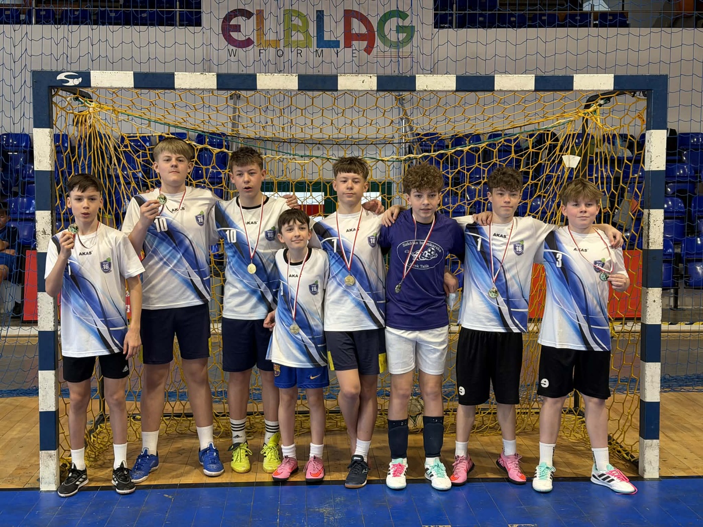 Elbląg, Szesnastka piłkarskim mistrzem