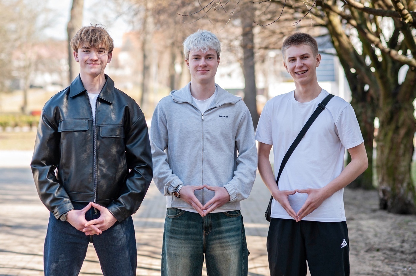 Elbląg, Dominik Ostaszkiewicz, Oliwier Słomczyński i Aleks Linsztet, uczniowie I LO w Elblągu, inicjatorzy biegu,