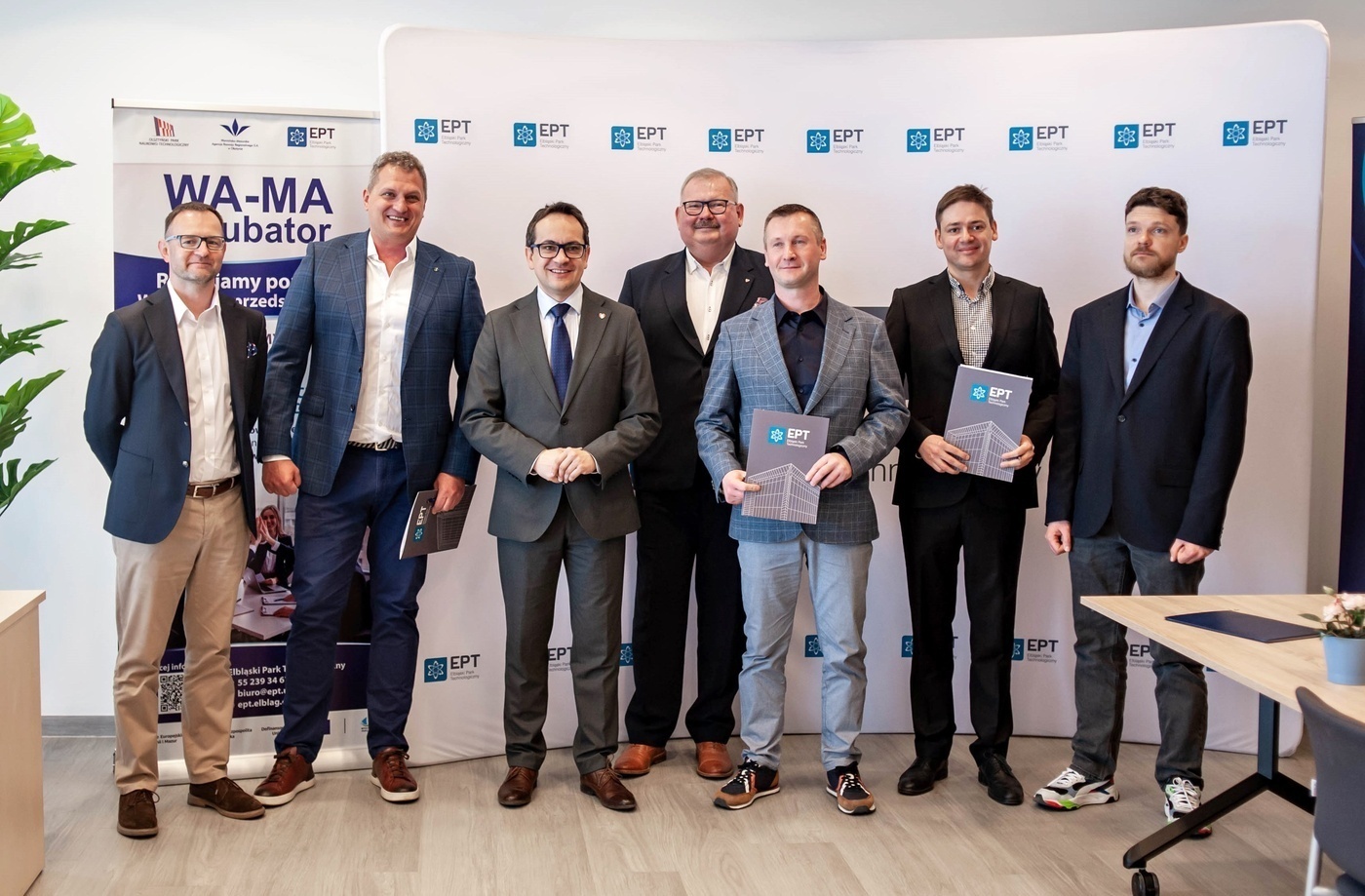 Elbląg, Dzisiaj podpisano w EPT umowy z firmami zakwalifikowanymi do projektu WA-MA Inkubator