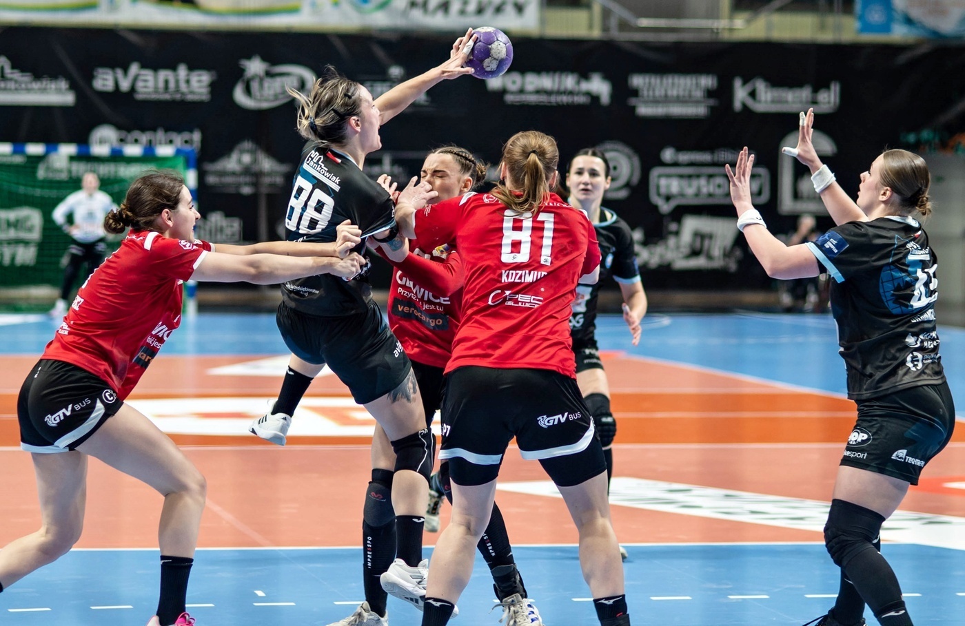 Elbląg, Start wraca na bezpieczną pozycję