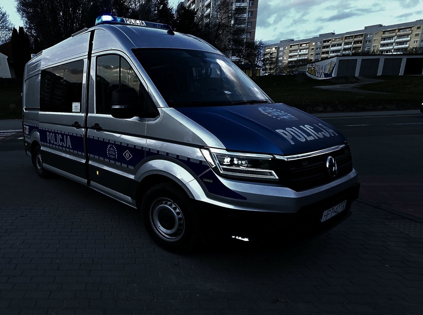 Elbląg, Był pod wpływem, uciekał przed policją i... uderzył w inne auto