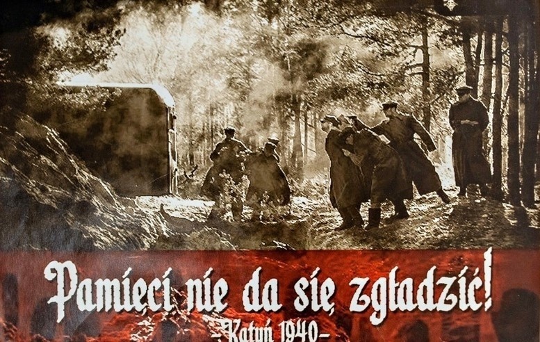 Elbląg, Katyńska wystawa w Kaponierze