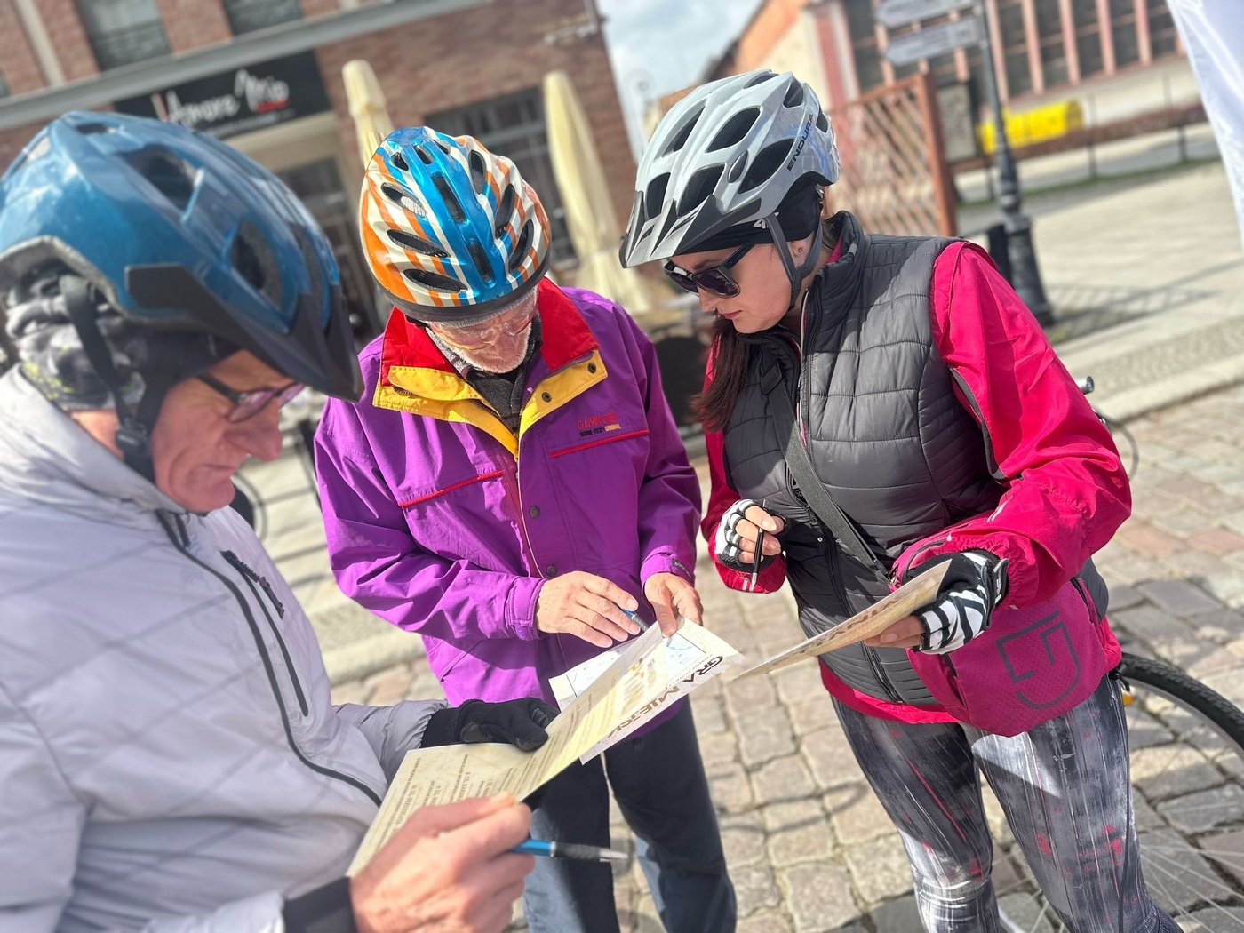 Elbląg, Na rowerze w poszukiwaniu elbląskich pomników