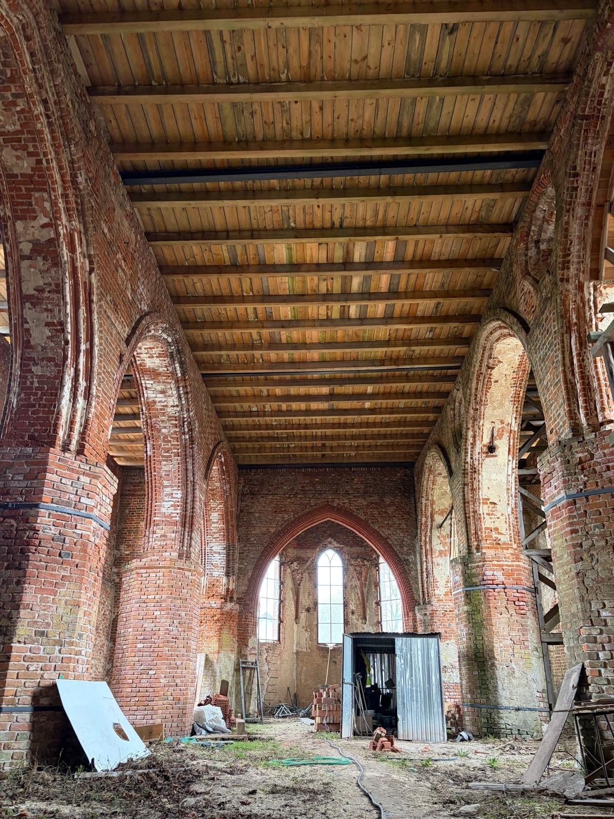 Elbląg, Trwa zabezpieczanie ruin kościoła w Fiszewie, Elbląg, Trwa zabezpieczanie ruin kościoła w Fiszewie,