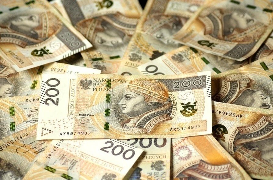 Elbląg, Wydatki elbląskich parlamentarzystów pod lupą