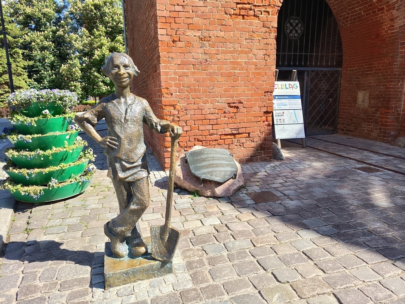 Elbląg, Od "dużego" Piekarczyka zaczynamy naszą wycieczkę