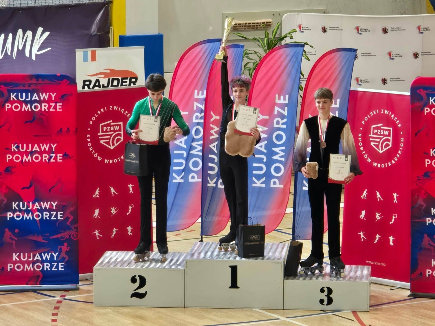 Elbląg, Michał Kamiński mistrzem Polski Juniorów w jeździe figurowej na rolkach Elbląg, Michał Kamiński mistrzem Polski Juniorów w jeździe figurowej na rolkach
