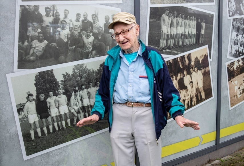 Elbląg, Kazimierz Mikłaszewicz, były piłkarz Polonii Elbląg z lat 50. Elbląg, Kazimierz Mikłaszewicz, były piłkarz Polonii Elbląg z lat 50.