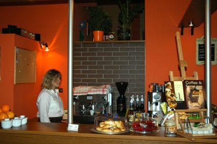 Elbląg, Kaverna zaprasza samotnych na randkę przy kawie Elbląg, Kaverna zaprasza samotnych na randkę przy kawie