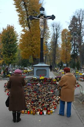 Elbląg, 10 tysięcy zł za znicze Elbląg, 10 tysięcy zł za znicze