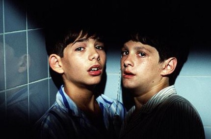 Elbląg, Kadr z filmu „Złe wychowanie”. Elbląg, Kadr z filmu „Złe wychowanie”.