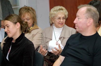 Elbląg, Debata po projekcji - w środku Helena Pilejczyk
