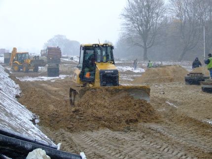 Elbląg, Budowa drogi na Modrzewinie arch.portEl