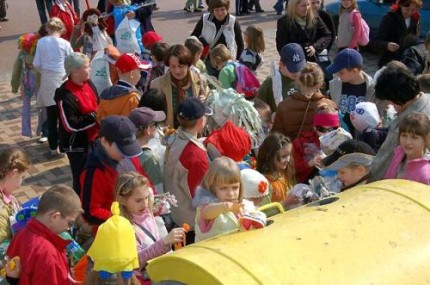 Elbląg, Najmłodsi elblążanie bardzo chętnie - w przeciwieństwie do dorosłych - segregują odpady Elbląg, Najmłodsi elblążanie bardzo chętnie - w przeciwieństwie do dorosłych - segregują odpady